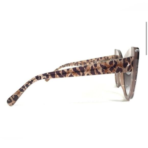 Stella McCartney Sunglasses SC0037S 006 Brown
Leopard Print Oversized Cat Eye main image 4